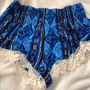 Blue pattern crochet shorts forever 21